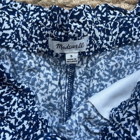 Madewell Pull-On Shorts with Drawstring - Picture 3 of 5